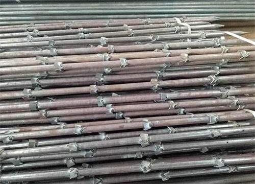 龙胜隧道钢花管